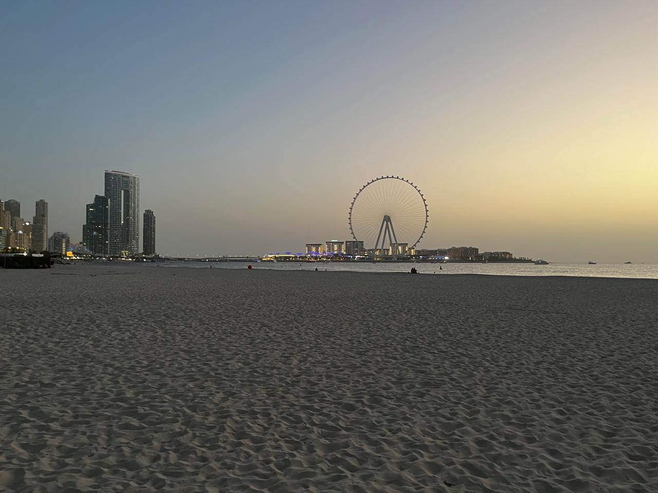 Новый год в Эмиратах — гулять, кататься, развлекаться или просто отдыхать на море?